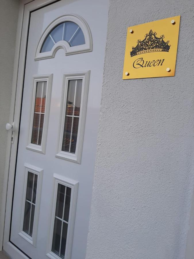 Apartment Queen Belgrade Exterior photo